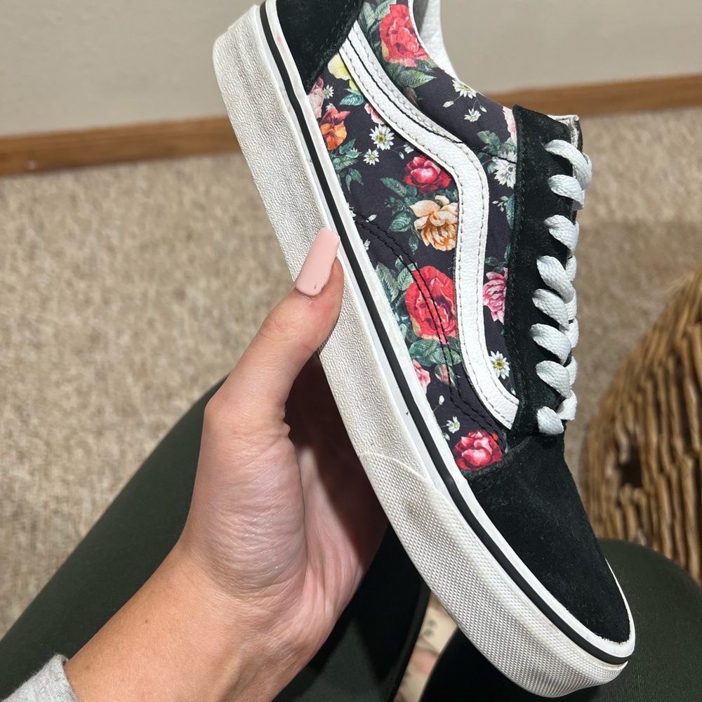 floral retro, vans / Brand new vans only worn twice!